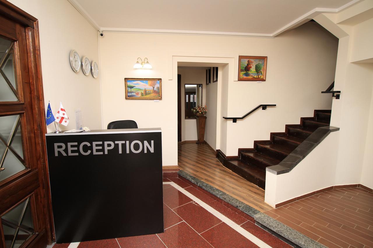 Tiflis House Hotel Ngoại thất bức ảnh